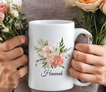 Mug avec design fleuri en UV DTF