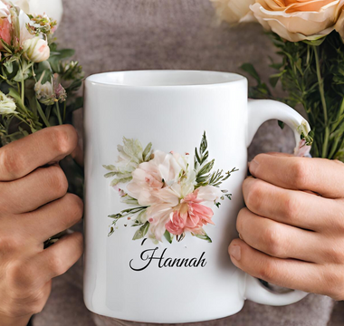 Mug avec design fleuri en UV DTF