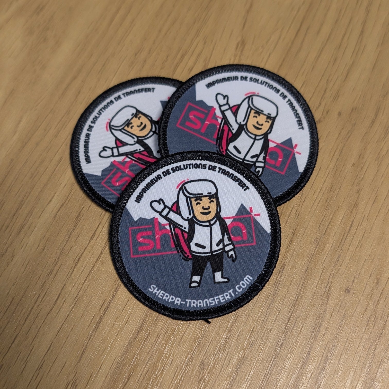 Ouverture des écussons